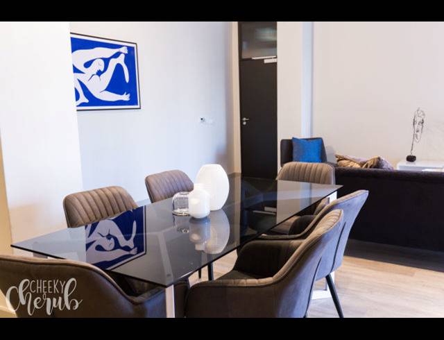 2 BEDROOM APARTMENT FOR SALE IN SANDOWN